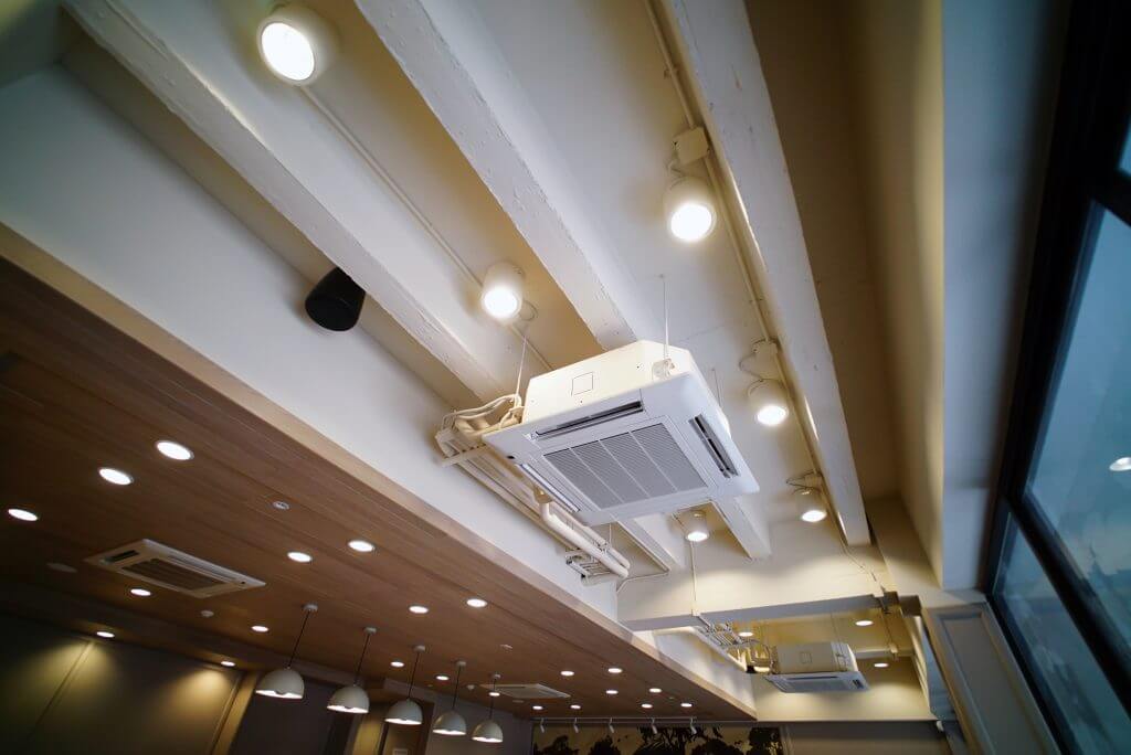 SISTEMAS DE CLIMATIZACIÓN Y AIRE ACONDICIONADO
